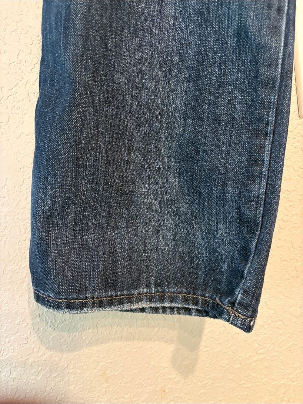 Silver Jeans Men’s Bootcut Jeans in Dark Wash - Picture 8 of 14